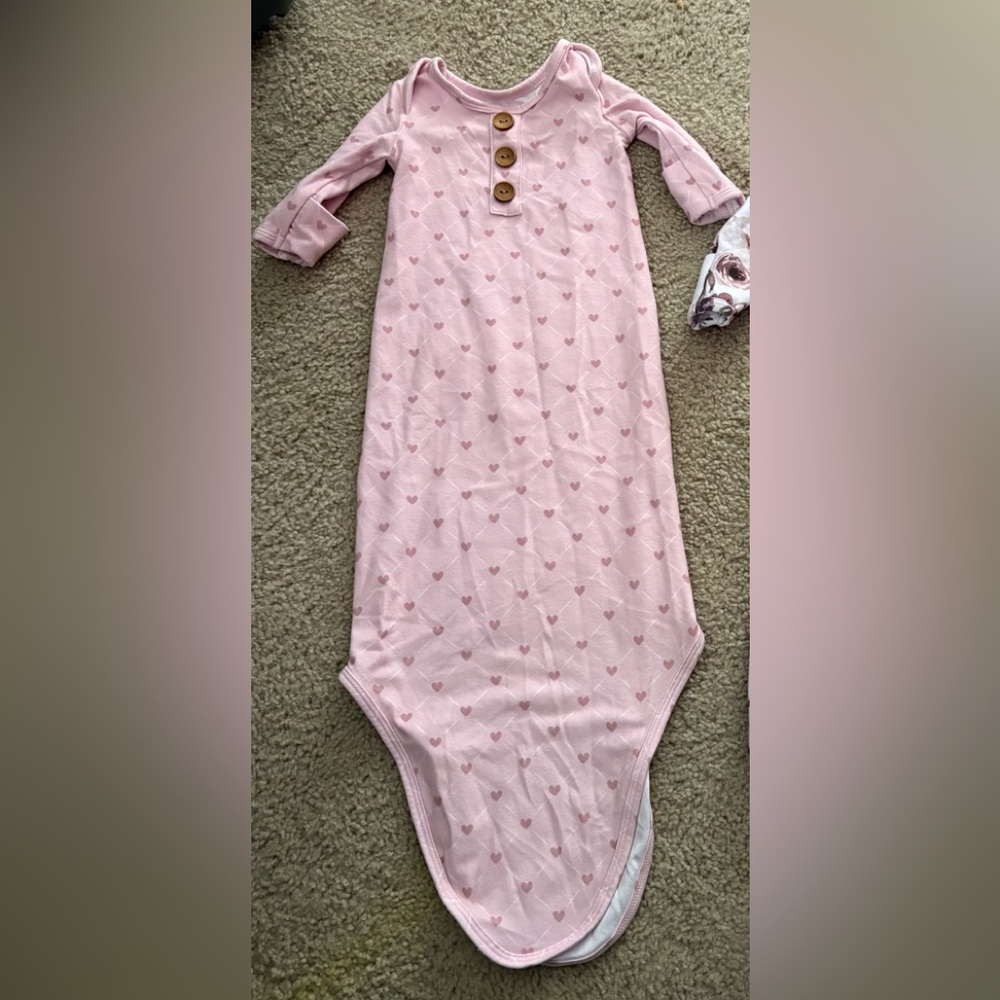 Caden Lane Soft Pink NB Knotted Gown